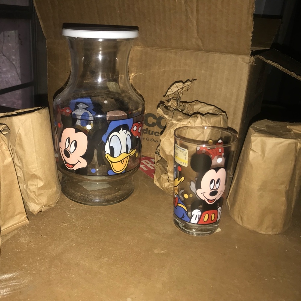 Disney juice set vintage